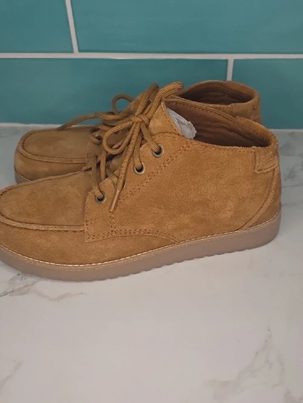Koolaburra Men's Suede Chukka Boots in Tan